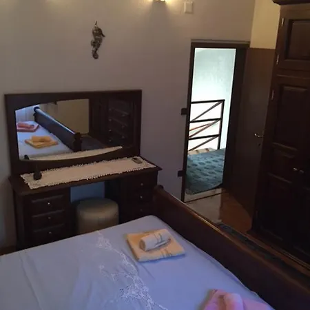 Butterfly Tonkica * Betina (Sibenik-Knin)